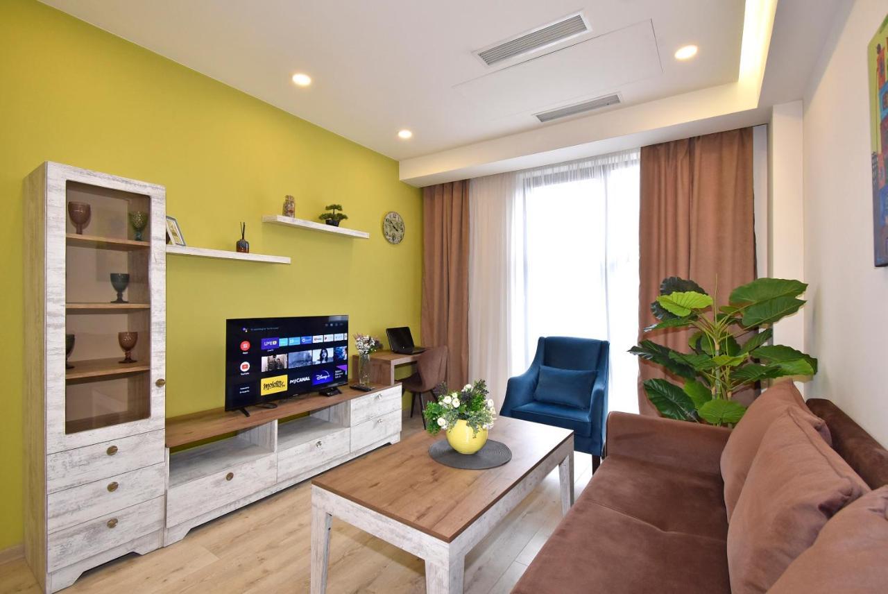 Home4You Apartments On Koghbatsi Jerevan Exteriör bild